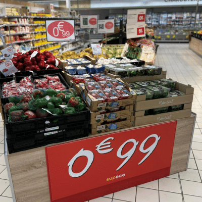 Rayon fruit et légume d'une enseigne Carrefour